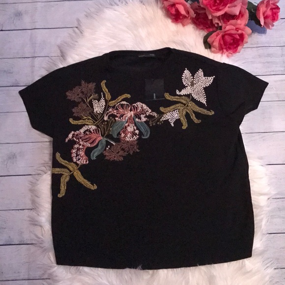 Zara Tops - NWT Zara Boxy Floral Shimmer Graphic Tee